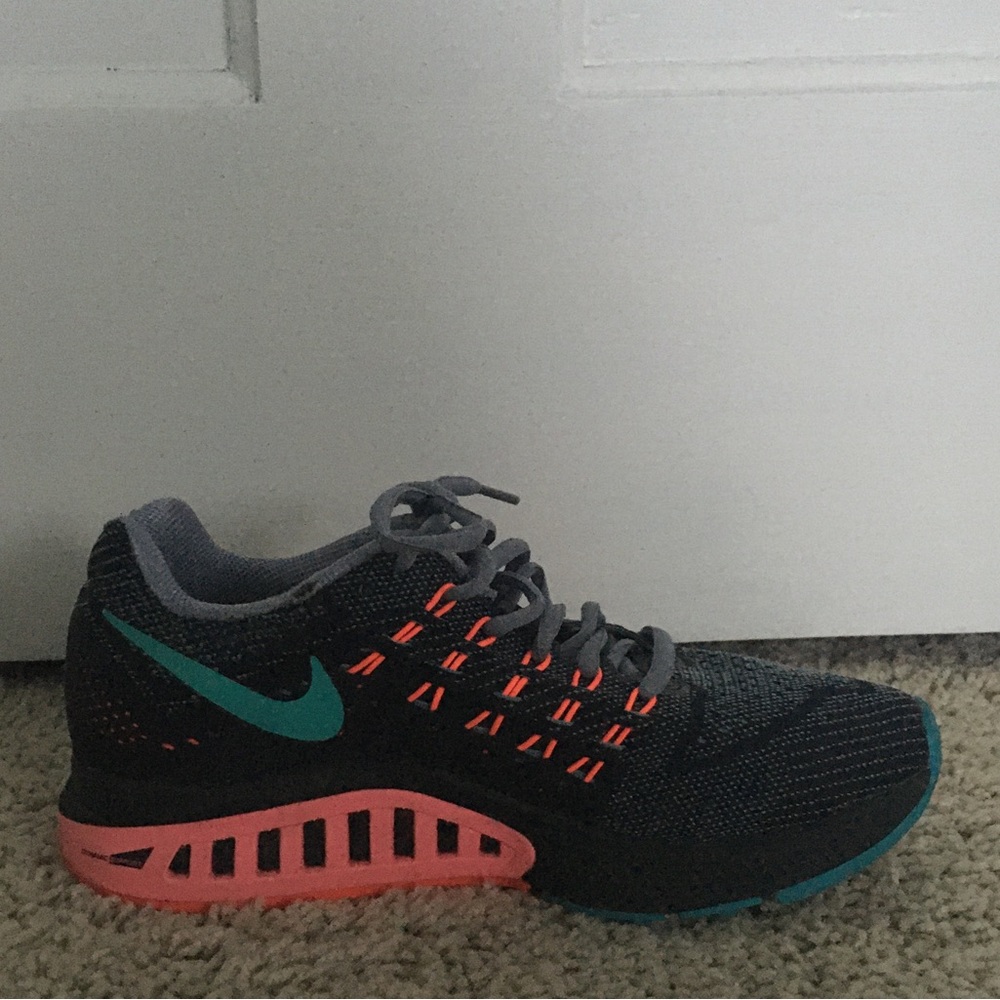 NIKE Air Zoom Structure 18 Shoes